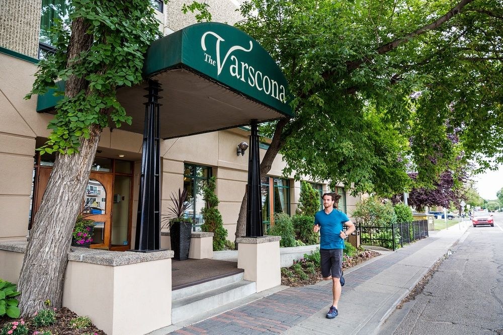 VARSCONA HOTEL ON WHYTE photo 1