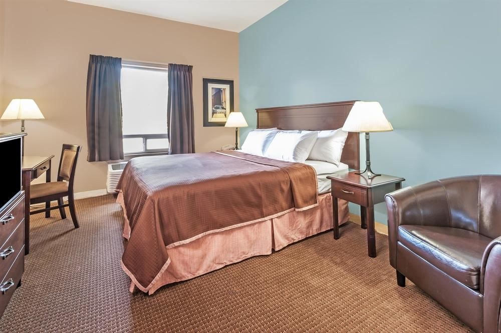 SUPER 8 HOTEL - EDMONTON SOUTH photo 1