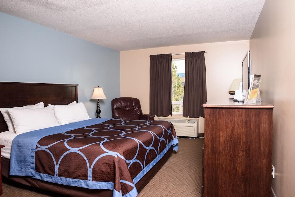 SUPER 8 HOTEL - EDMONTON SOUTH photo 3