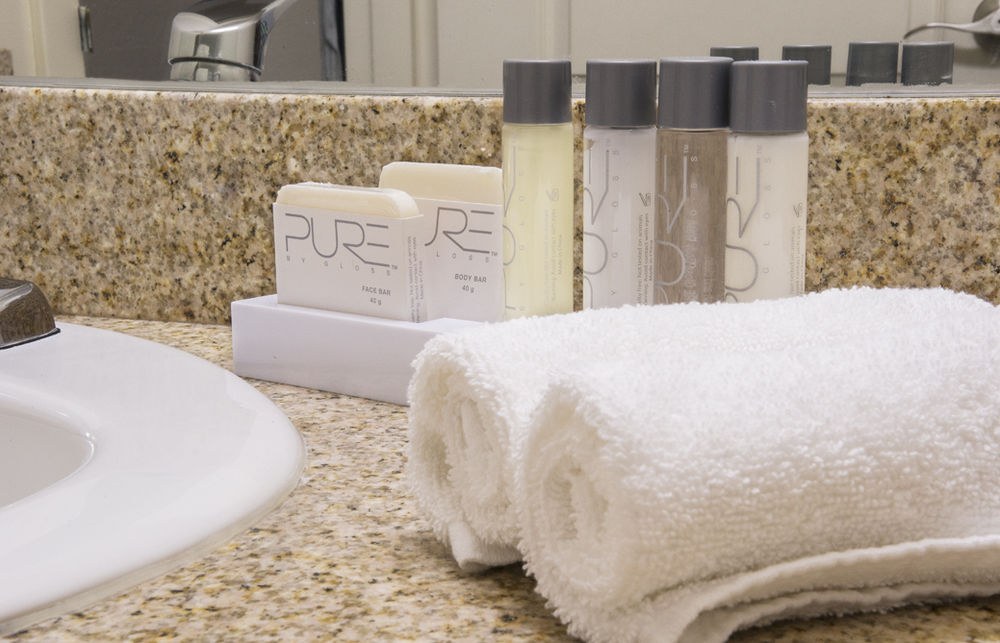 SERVICE PLUS INN AND SUITES - GRANDE PRAIRIE photo 1