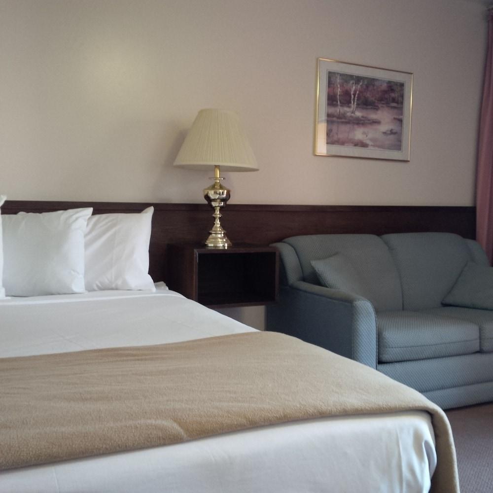RECREATION INN & SUITES photo 4