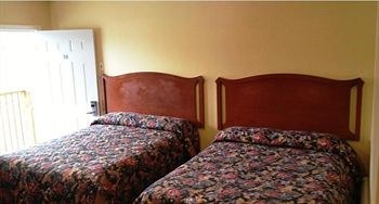 PARKWAY MOTEL photo 3