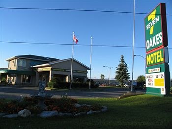 Seven Oakes Motel photo 3
