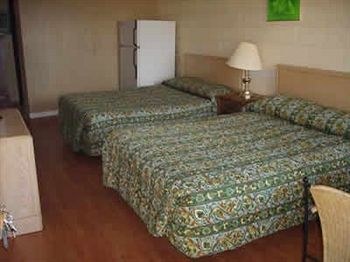 RITZ INN NIAGARA photo 2