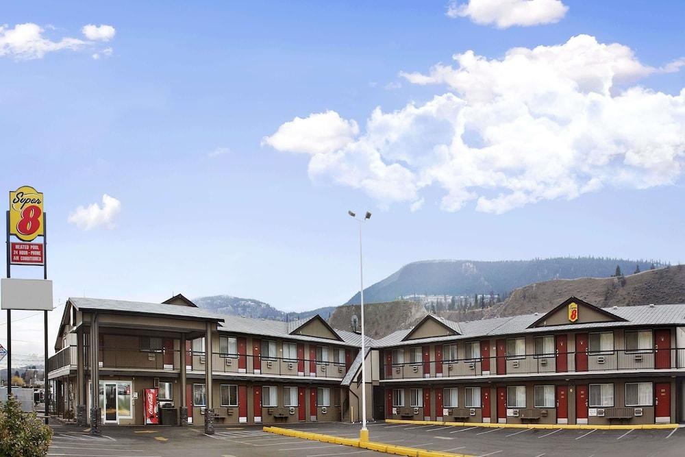 SUPER 8 KAMLOOPS EAST photo 3
