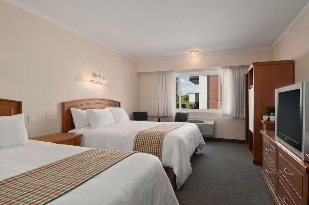 TRAVELODGE BY WYNDHAM KAMLOOPS photo 4