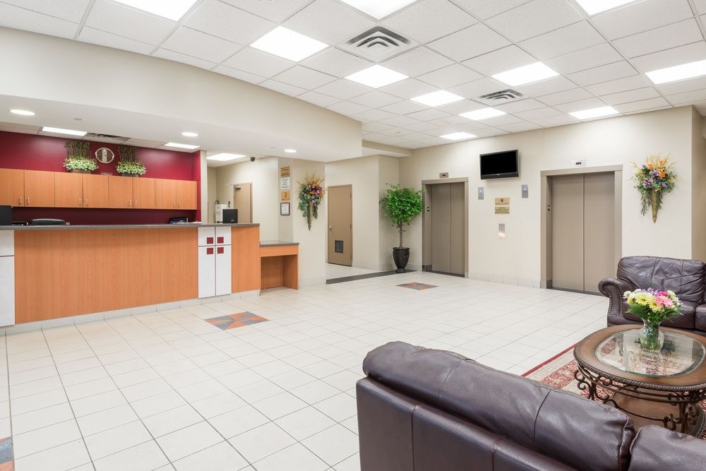SUPER 8 BY WYNDHAM MISSISSAUGA photo 3