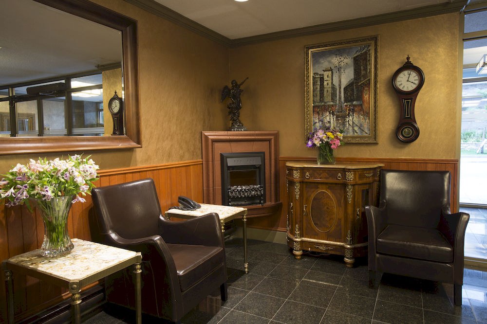 THE BUSINESS INN