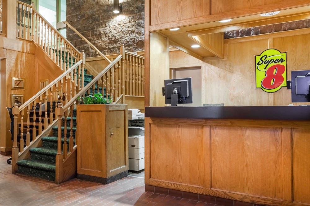 SUPER 8 BY WYNDHAM SUDBURY ON