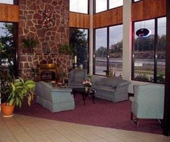 Jolly Roger Inn & Resort photo 3