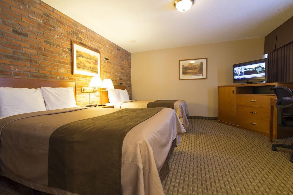 TRAVELODGE BY WYNDHAM THUNDER BAY photo 3