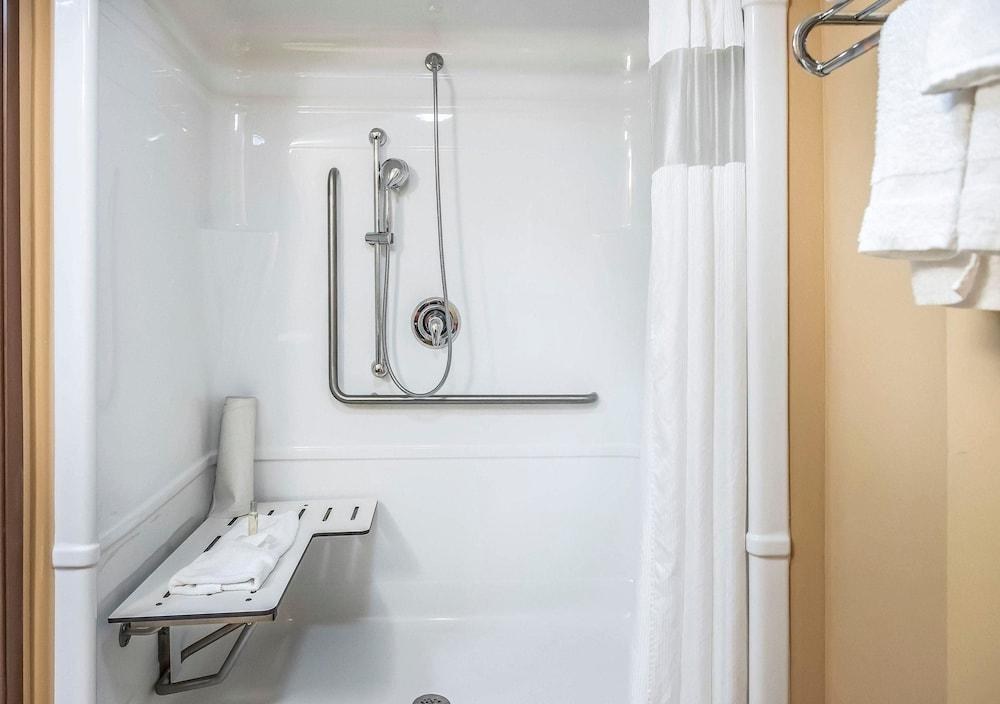 QUALITY INN ORLEANS photo 4