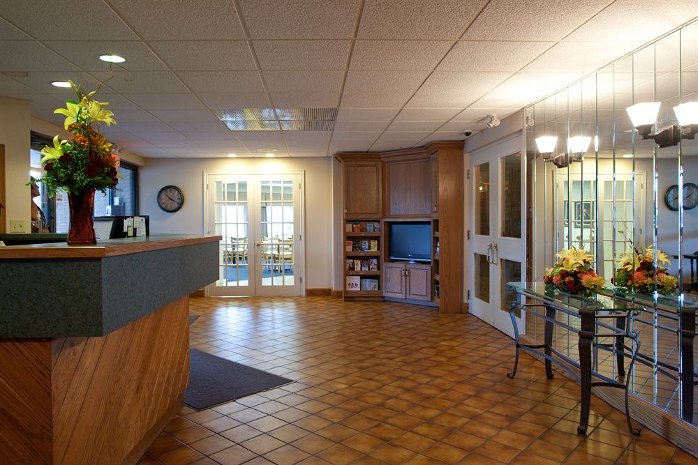 DAYS INN BY WYNDHAM SARNIA HARBOURFRONT