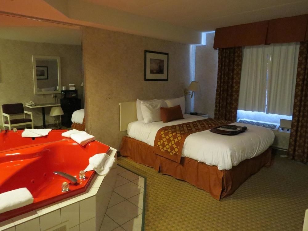 Travelodge by Wyndham Windsor