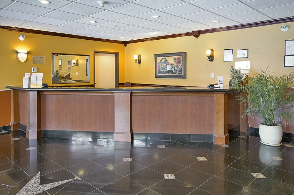 Ramada Vancouver Airport Hotel
