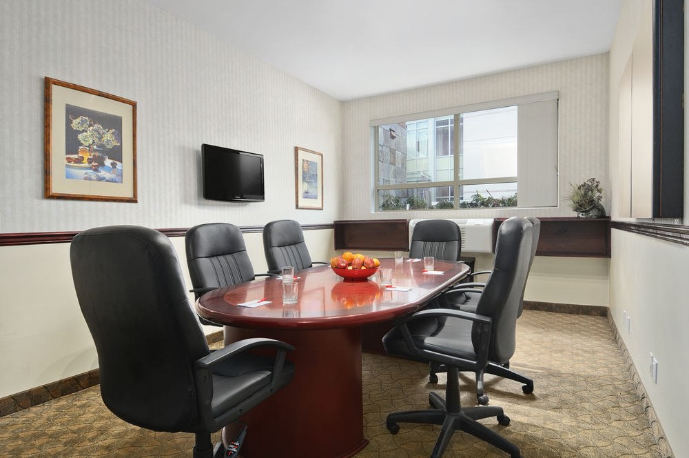 Ramada Vancouver Airport Hotel photo 1