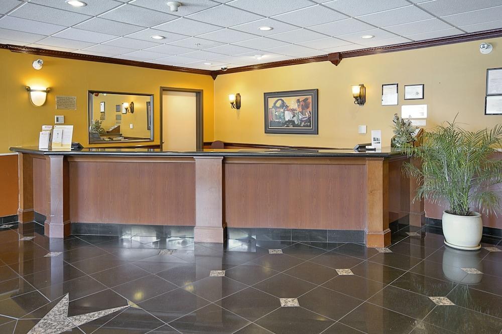 Ramada Vancouver Airport Hotel photo 4