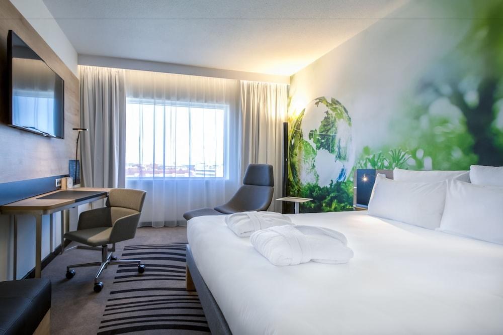 NOVOTEL WROCLAW CENTRUM photo 3
