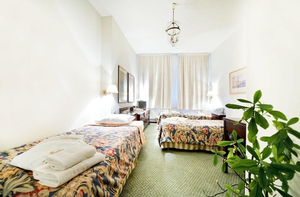 Aparthotel Miodosytnia photo 3