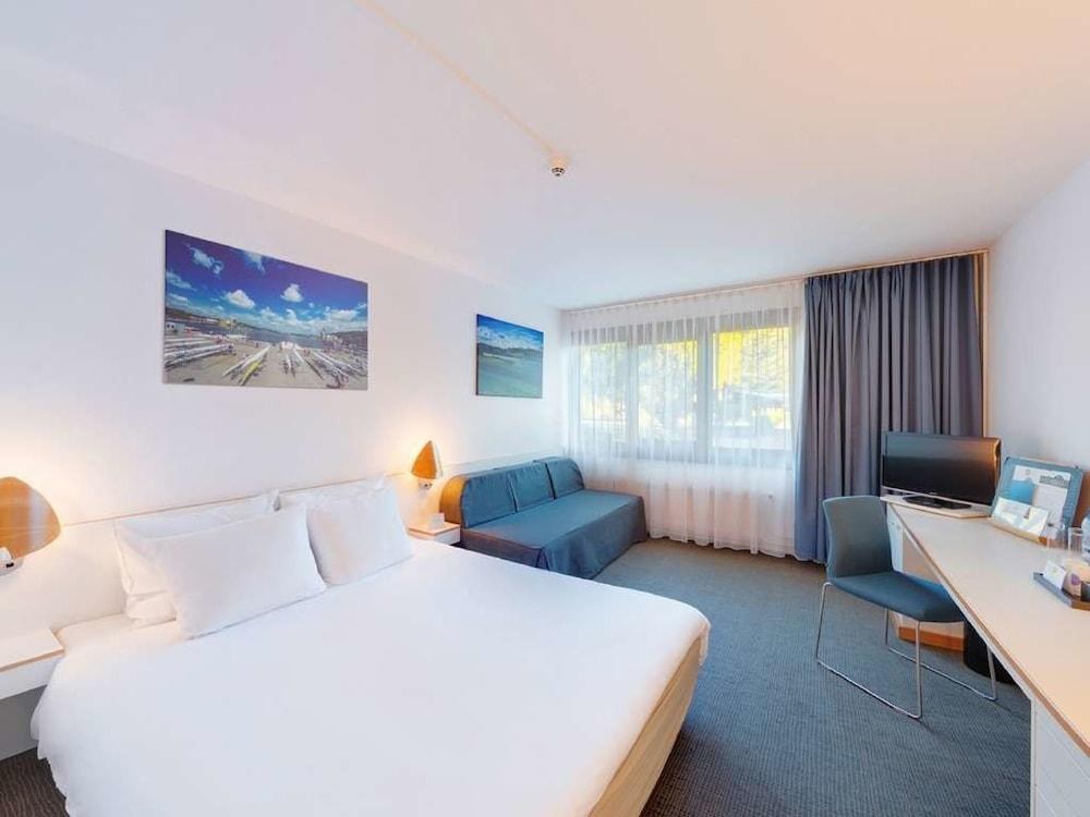 NOVOTEL POZNAN MALTA photo 4