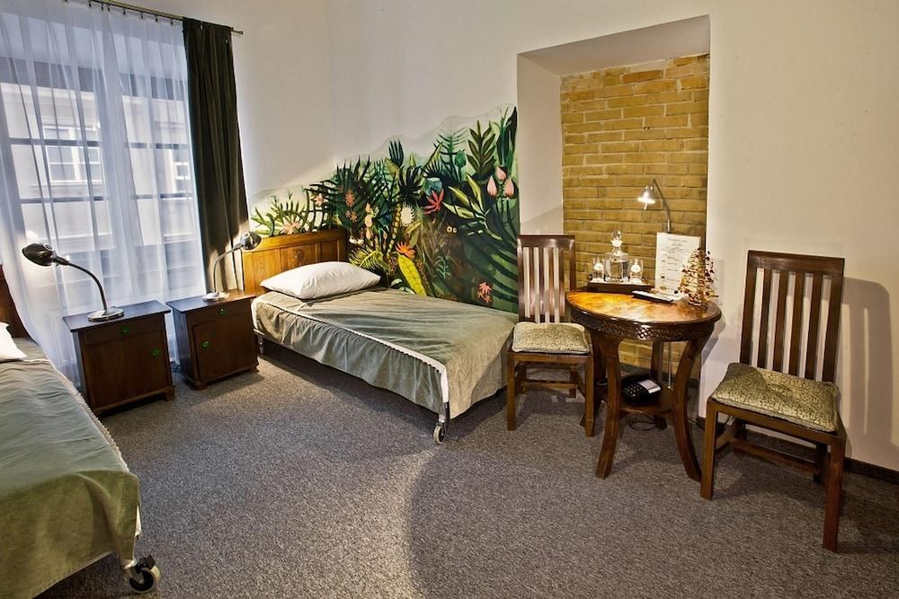 CASTLE INN photo 3