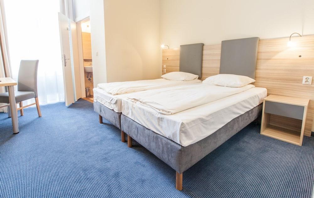 JORDAN GUEST ROOMS photo 3