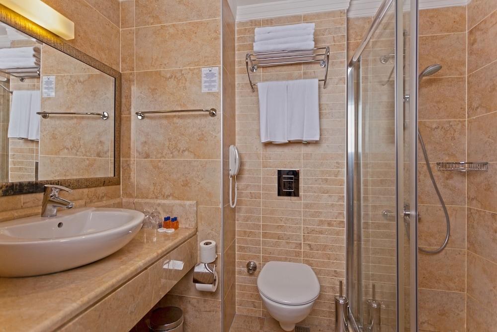 Riviera Hotel & Spa photo 4
