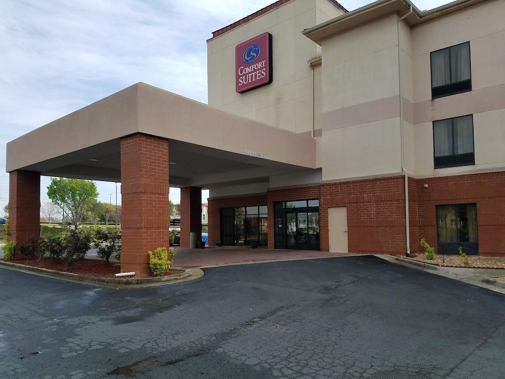 COMFORT SUITES MACON photo 2