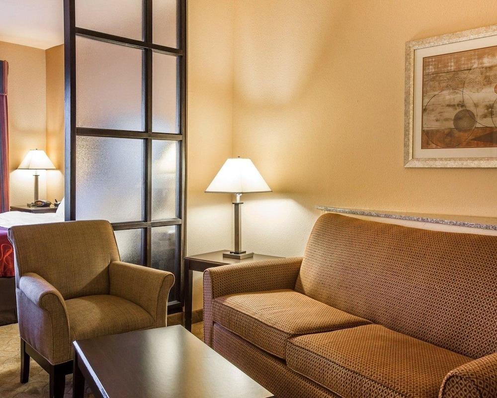 COMFORT SUITES MACON photo 3