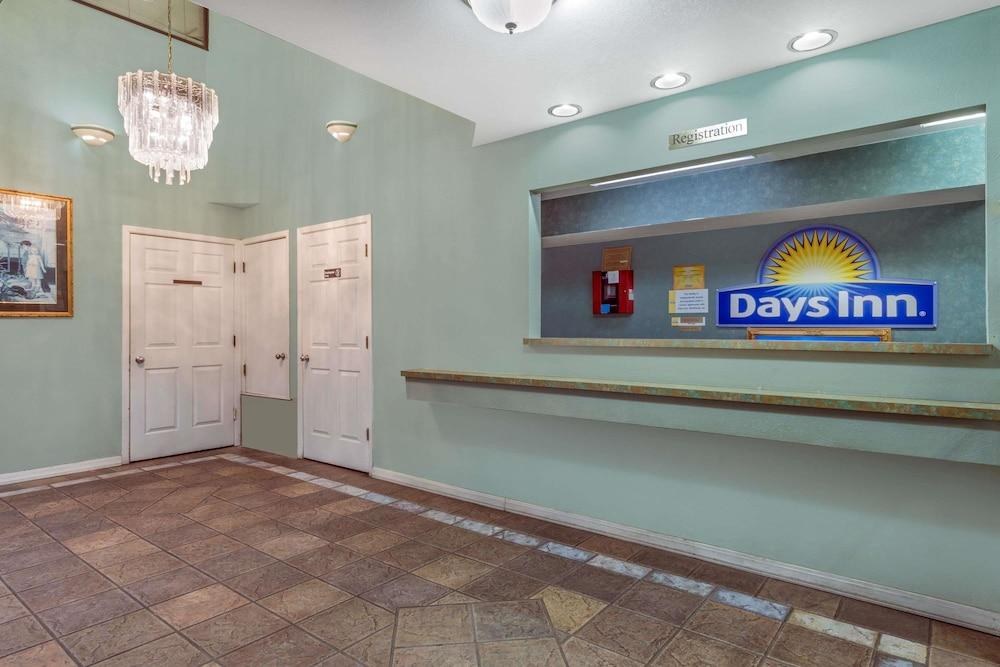 DAYS INN SAN ANTONIO photo 4