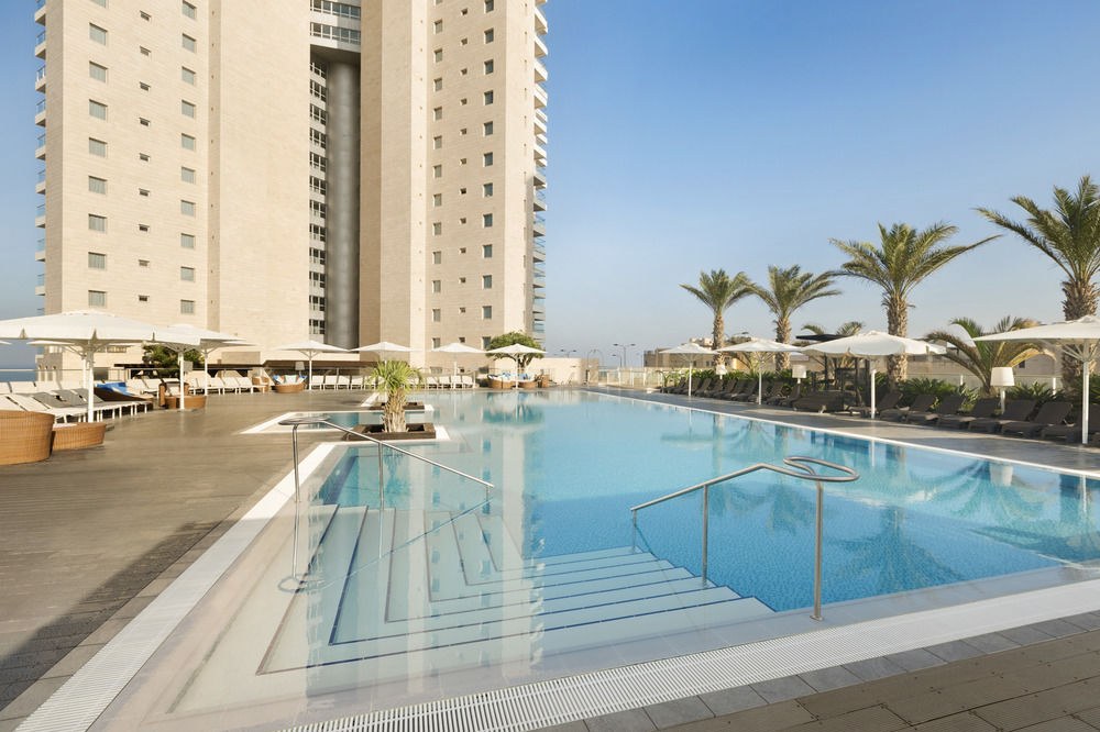 Ramada Hotel & Suites by Wyndham Netanya photo 1