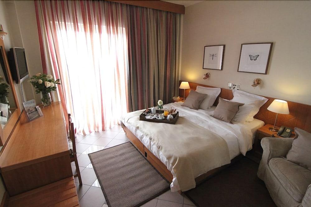 HOTEL ACHILLION photo 2