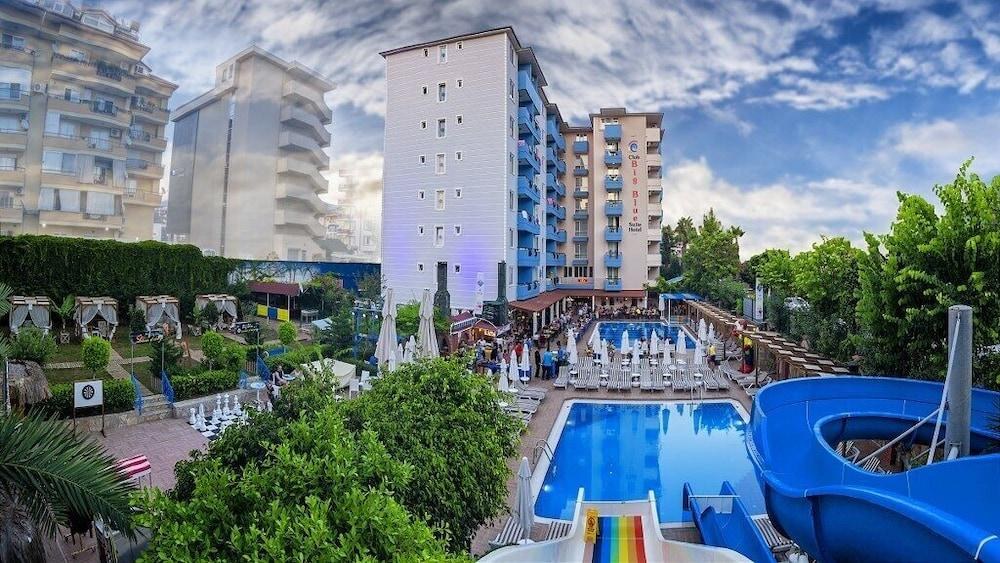 CLUB BIG BLUE SUITE HOTEL photo 3