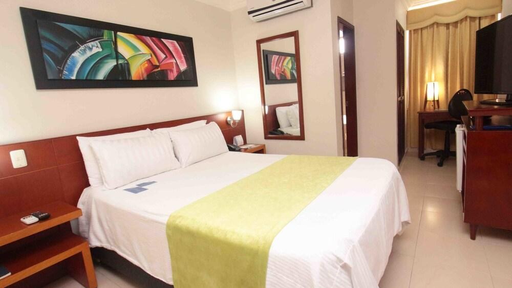 HOWARD JOHNSON HOTEL VERSALLES BARRANQUILLA photo 4