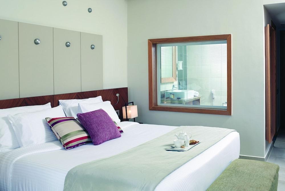 CORAL SEA SENSATORI RESORT photo 3