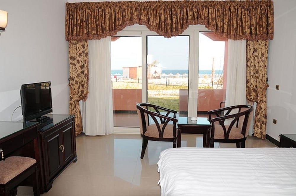 THE THREE CORNERS HAPPY LIFE BEACH RESORT photo 2