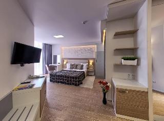 HOTEL LUNA photo 2