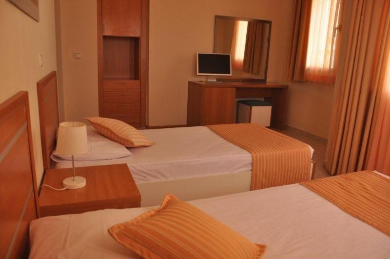 SUNPOINT SUITES HOTEL photo 3