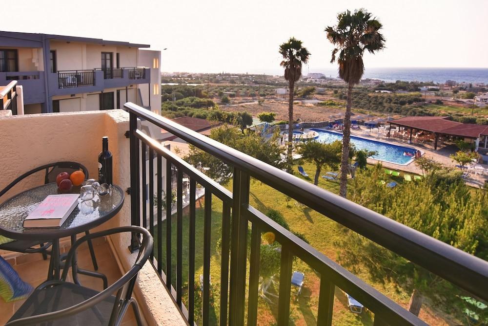 OCEANIS HOTEL photo 3