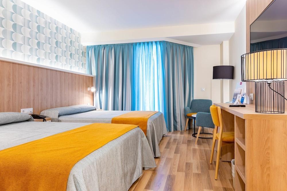 Hotel & Spa Peñíscola Plaza Suites photo 2