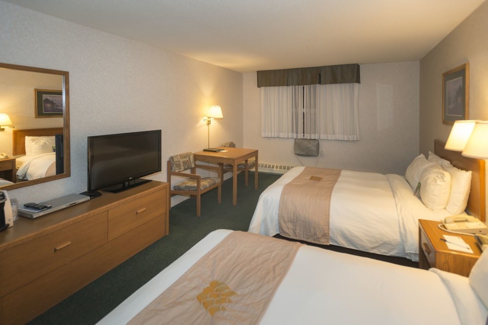 Coast Fort St. John Hotel