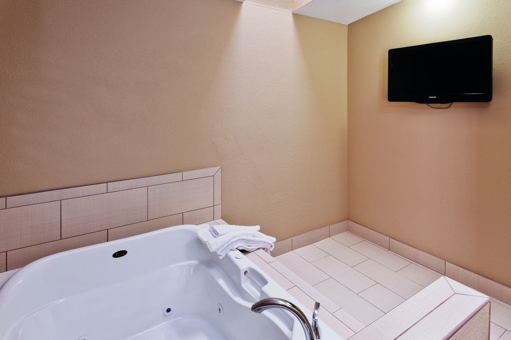 LA QUINTA INN & SUITES LAS VEGAS TROPICANA