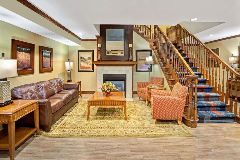 BAYMONT INN & SUITES KENNESAW photo 3