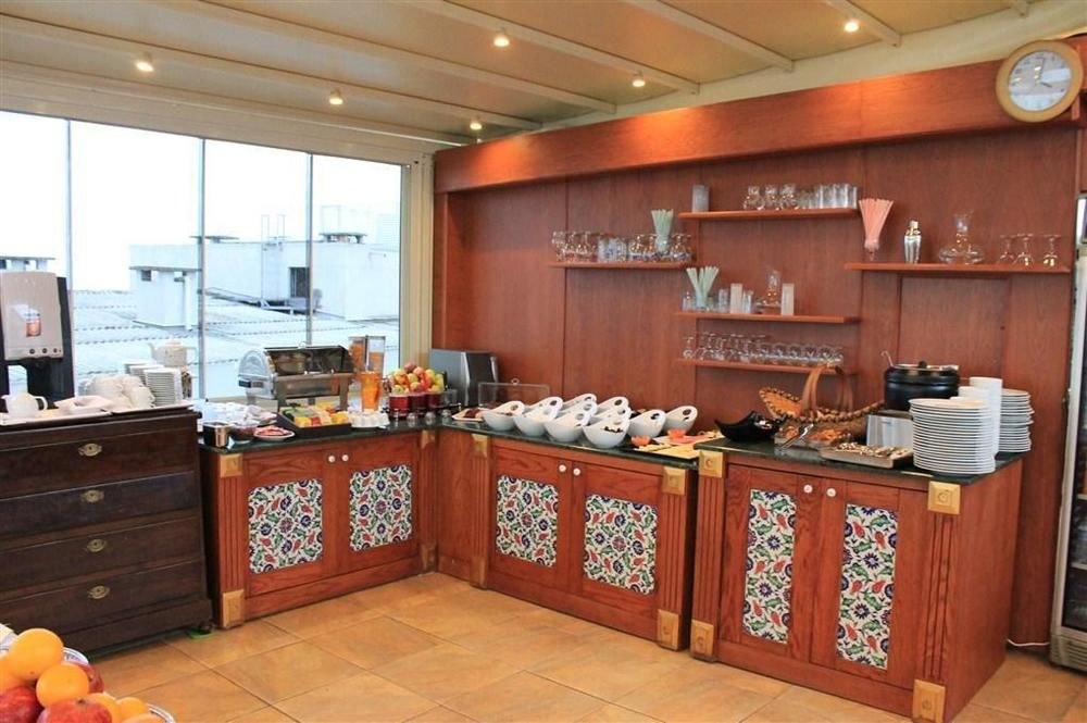 Aruna Hotel photo 1