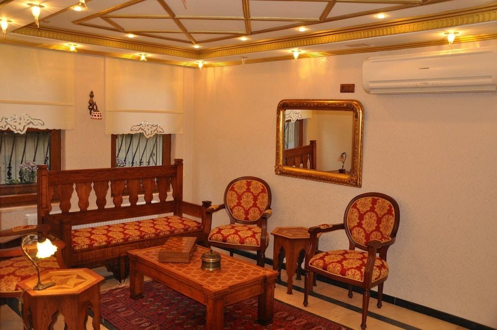 Aruna Hotel photo 3