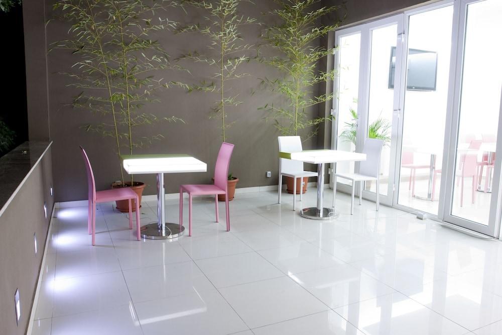 CHRISTINA HOTEL photo 3