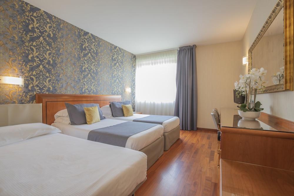 Hotel Palace Verona photo 2