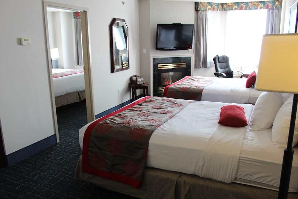 RIVIERA PLAZA CALGARY AIRPORT HOTEL AND CONFERENCE CENTRE photo 3