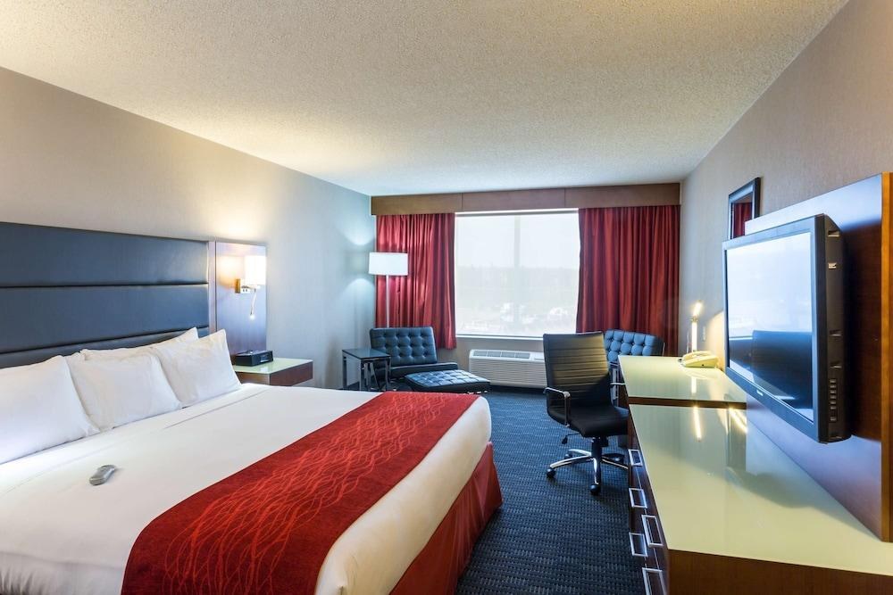 RADISSON HOTEL & SUITES FORT MCMURRAY photo 3