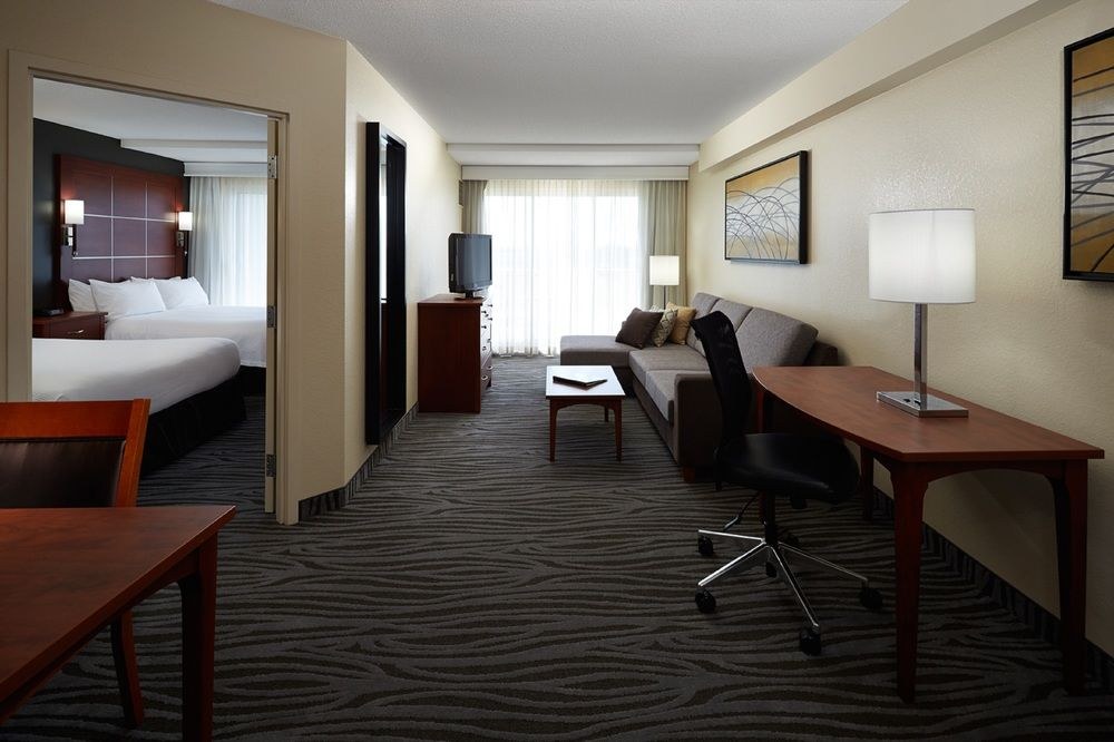 RESIDENCE INN BY MARRIOTT MONTREAL AIRPORT photo 1